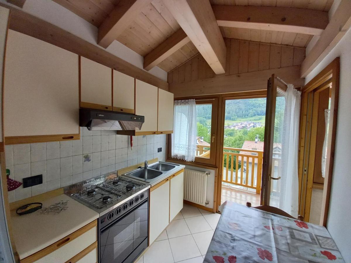 Monolocale Per Due Persone Apartment Commezzadura Exterior foto